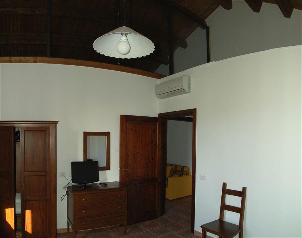 Agriturismo La Concordia Валдериче Екстериор снимка